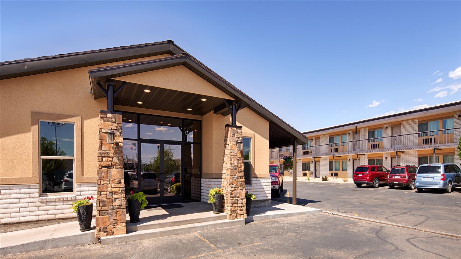 Dinosaur Inn & Suites Vernal Exterior photo